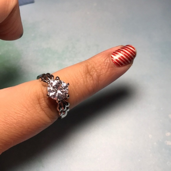 Aprilsplace Jewelry - Silver Round Solitaire Promise Ring 7.5